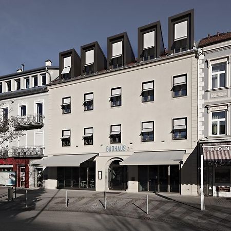 Badhaus - Hotel/Restaurant/Cafe Бад Хол Екстериор снимка