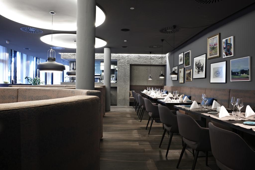Badhaus - Hotel/Restaurant/Cafe Бад Хол Екстериор снимка